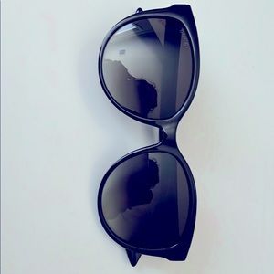 ❤️‍🔥 Authentic GUCCI cat eye sunglasses ❤️‍🔥 (see video)
